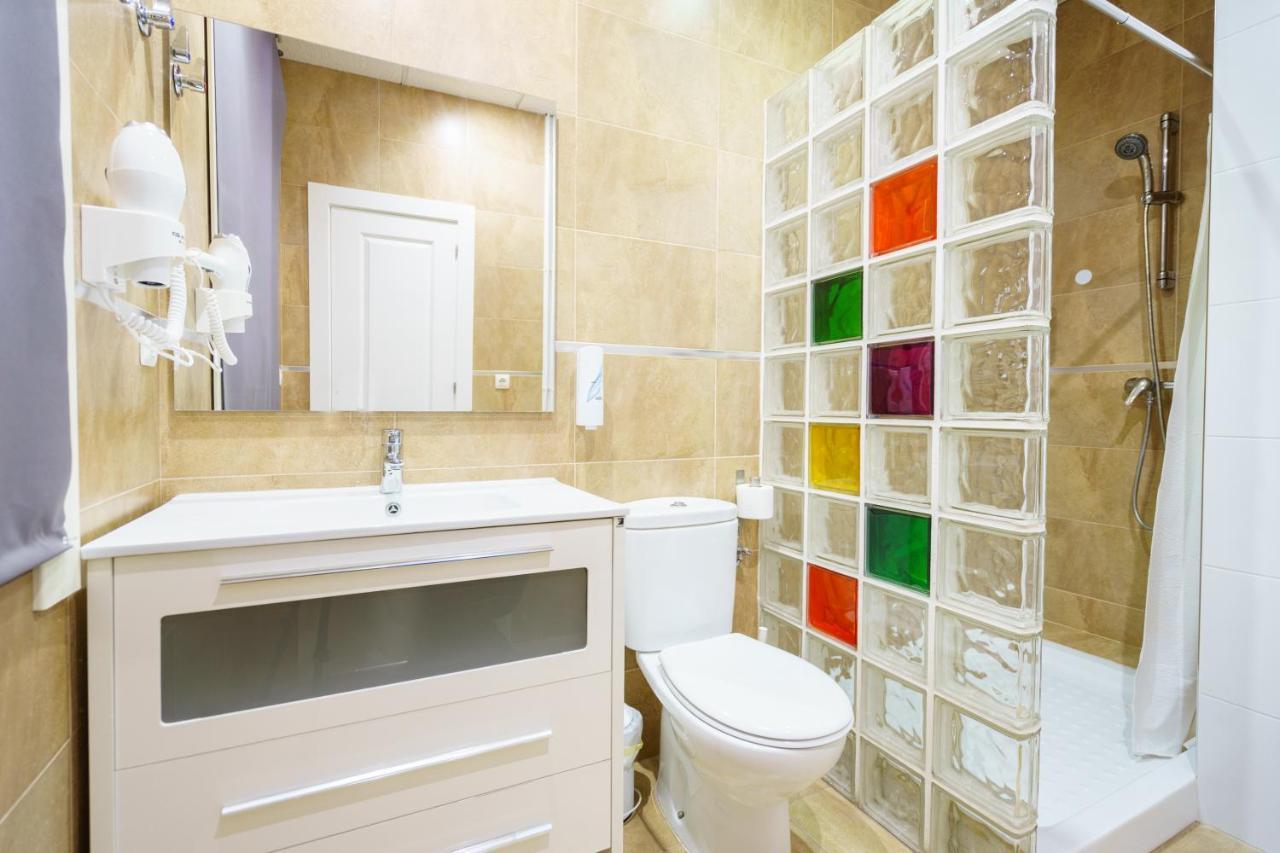 Double Room Private External Bathroom
